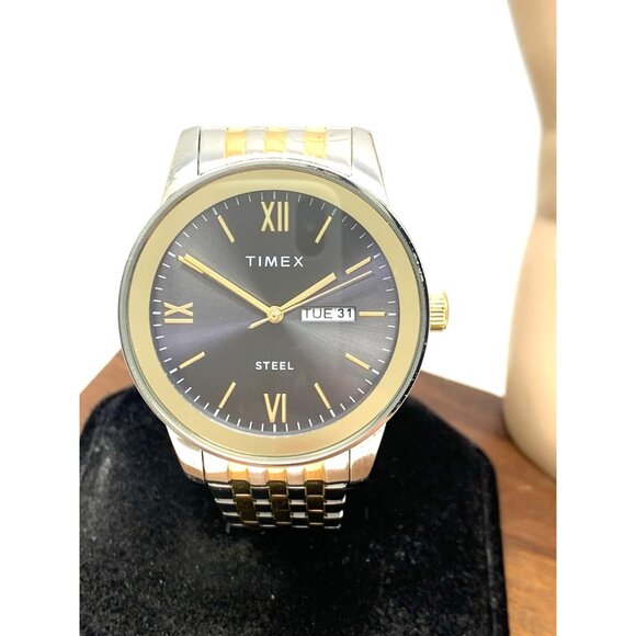 Timex Men's Watch TW2T50500 Quartz Gray Dial Two Tone Stainless Steel 41mm - Picture 12 of 13